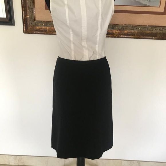 Moschino size 8 black pencil skirt  - Picture 4 of 8